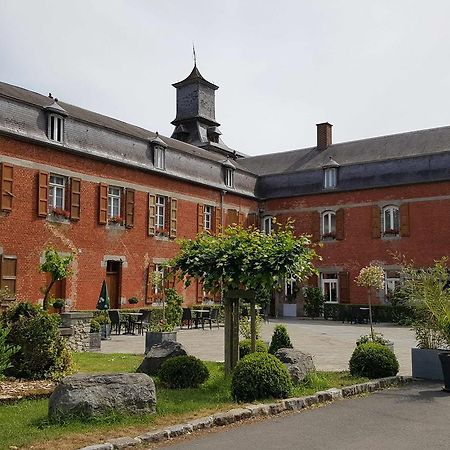 Logis - Chateau De La Motte - Hotel & Restaurant Liessies Exterior foto